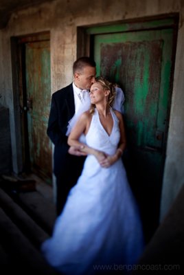 BP_brdeandgroom_doorway.jpg