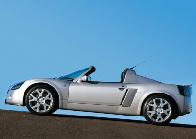 Opel_Speedster-turbo_121_1024x768.jpg