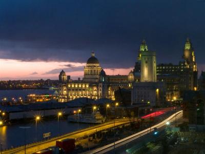 Dusk over the Three Graces (Liverpool)