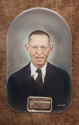 handpaintedphotoofWEHowsen