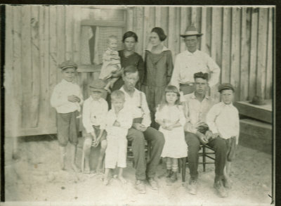 top-miriammattiegracebuddy-bottom-kids-unknown-williamEHousenSaraBillLiscomb.jpg