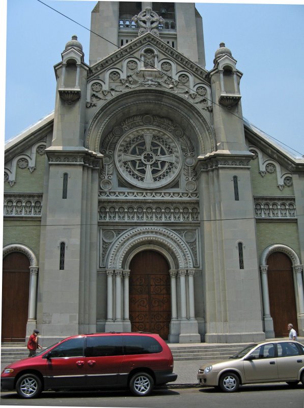 Parroquia de la Sagrada Familia on Calle Jalapa, north of Av. lvaro Obregn,  Colonia Roma