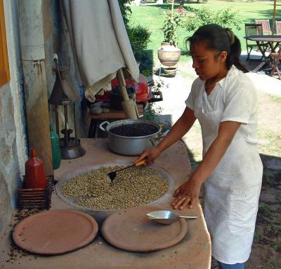  Rancho San Cayetano: Tostando Cafe5