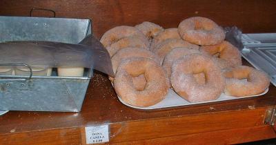 flanes y donas, hechas a mano