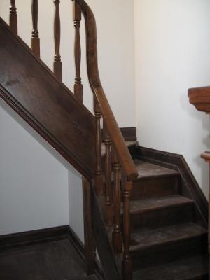 Stairs to deck.jpg