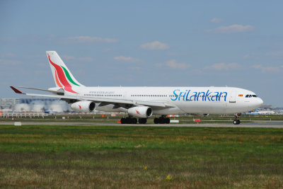 Sri Lankan Airbus A340-300 4R-ADC