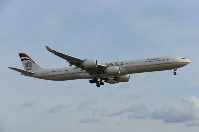 Etihad Airbus A340-600 A6-EHH