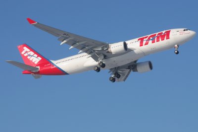 TAM Airbus A330-200 PT-MVP