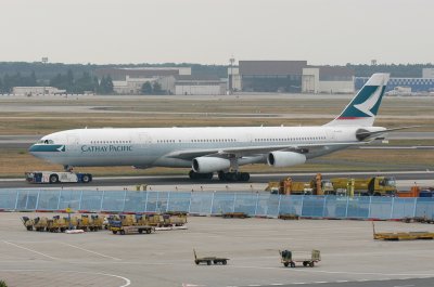 Cathay Pacific Airbus A340-300 B-HXC