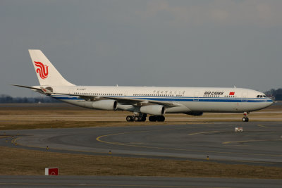 Air China Airbus A340-300 B-2387
