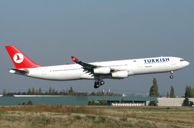 Turkish Airbus A340-300 TC-JII