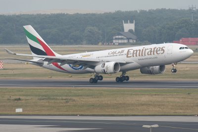 Emirates Airbus A330-200 A6-EAE