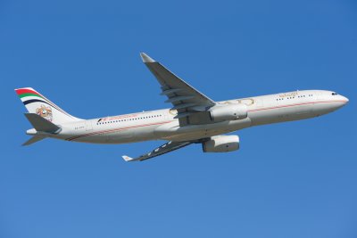 Etihad Airbus A330-300  A6-AFB