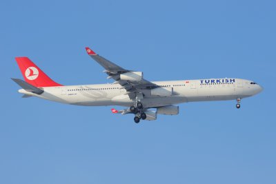 Turkish Airbus A340-300 TC-JIK