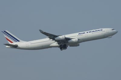 Air France   Airbus A340-300   F-GLZT  old New Colours