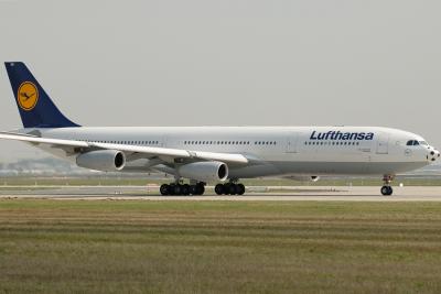 Lufthansa  A340-300   D-AIGV
