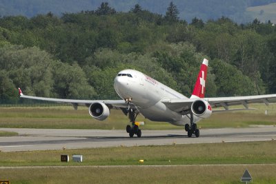 Swiss Airbus A330-200 HB-IQJ