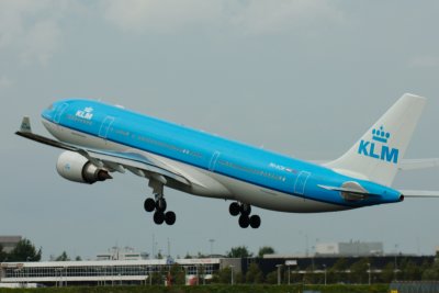 KLM  Airbus A330-200  PH-AOH