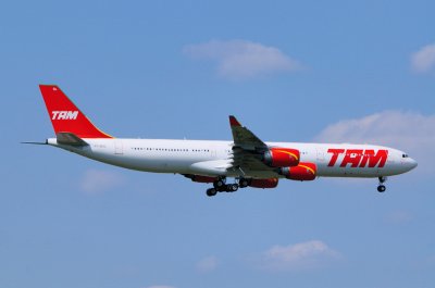 TAM Airbus A340-500 PT-MSL