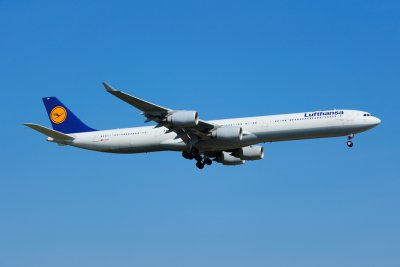 Lufthansa   Airbus A340-600   D-AIHF