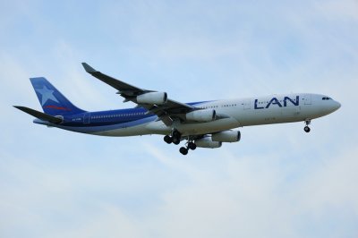 LAN Airbus A340-300 CC-CQG