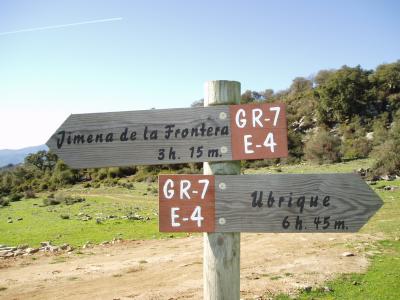 GR-7 signpost