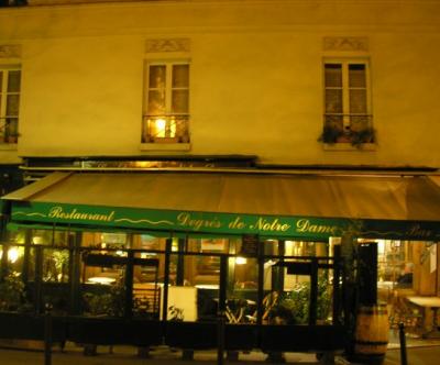 Hotel les Degres de Notre Dame restaurant