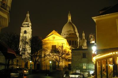Eglise St-Pierre & Sacre Coeur from Place du Tertre