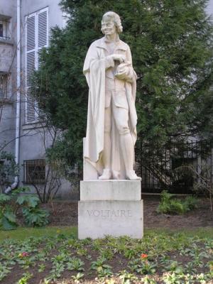 Voltaire Statue