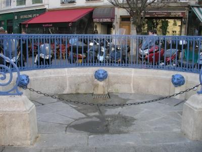 Fountain near Hotel le Central