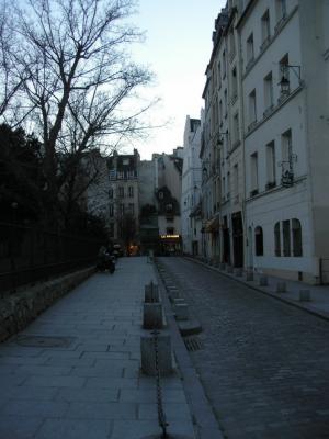 Rue St-Julien-le-Pauvre - Before Sunset