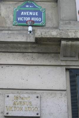 g3/58/642258/3/58175436.MondayFeb13th90AvVictorHugooldnewsigns.jpg