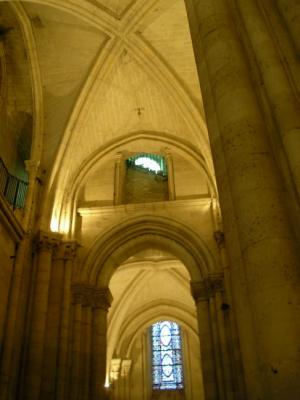 St-Denis - ribbed arches - one of the 1st examples of Gothic architecture