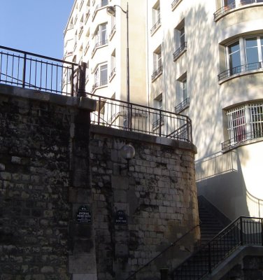 Rue St Yves