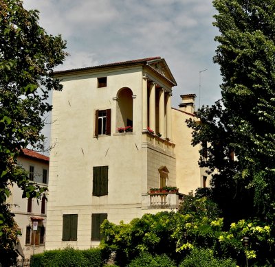 Vicenza House