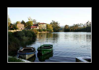 postal con barcas.jpg