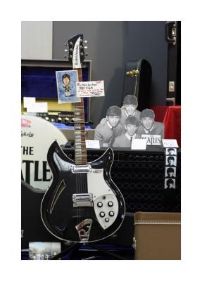 g3/59/472759/3/53413282.guitarra.jpg