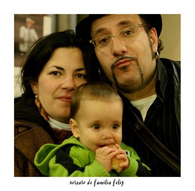 g3/59/472759/3/54717142.retratodefamiliafeliz.jpg