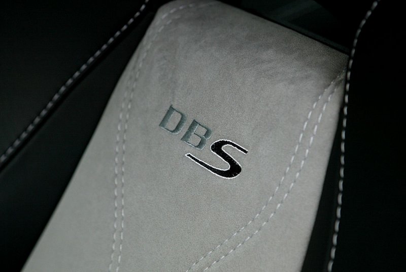 Aston Martin DBS seat