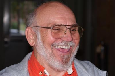 Van Stavern Russ1.jpg