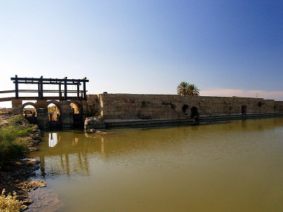 nahal aquaduct dam2.JPG