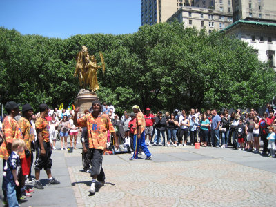 Grand Army Plaza Entertainers (Holly)
