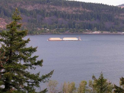 grain barge on the Columbia