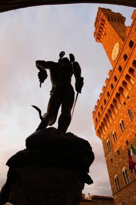 Piazza della Signora, Cellini's Perseus and Palazzo Vecchio