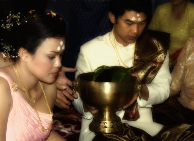 Thai bride & groom
