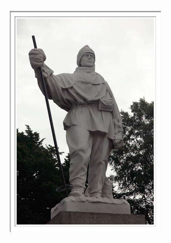 Statue of Robert F. Scott