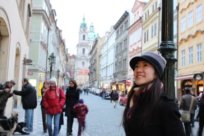 Emily in tile angle 45 degrees 45度仰角的艾蜜莉
