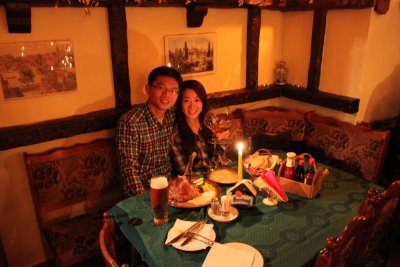 Diner at traditional European-style restaurant 歐洲小館的晚餐