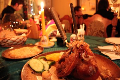 Roast pork knee 來捷克一定要吃的烤豬腳