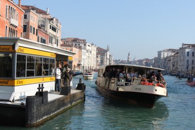 威尼斯唯一的大眾運輸工具：船